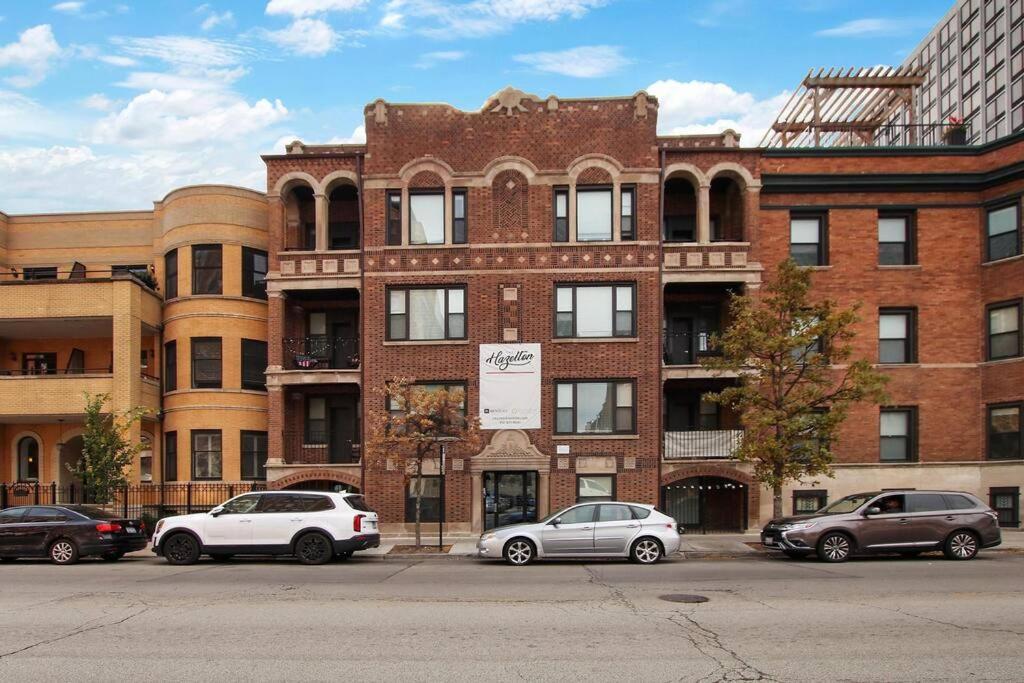 With Laundry, Near Shops! - Montrose 316 & 318 Apartment Chicago