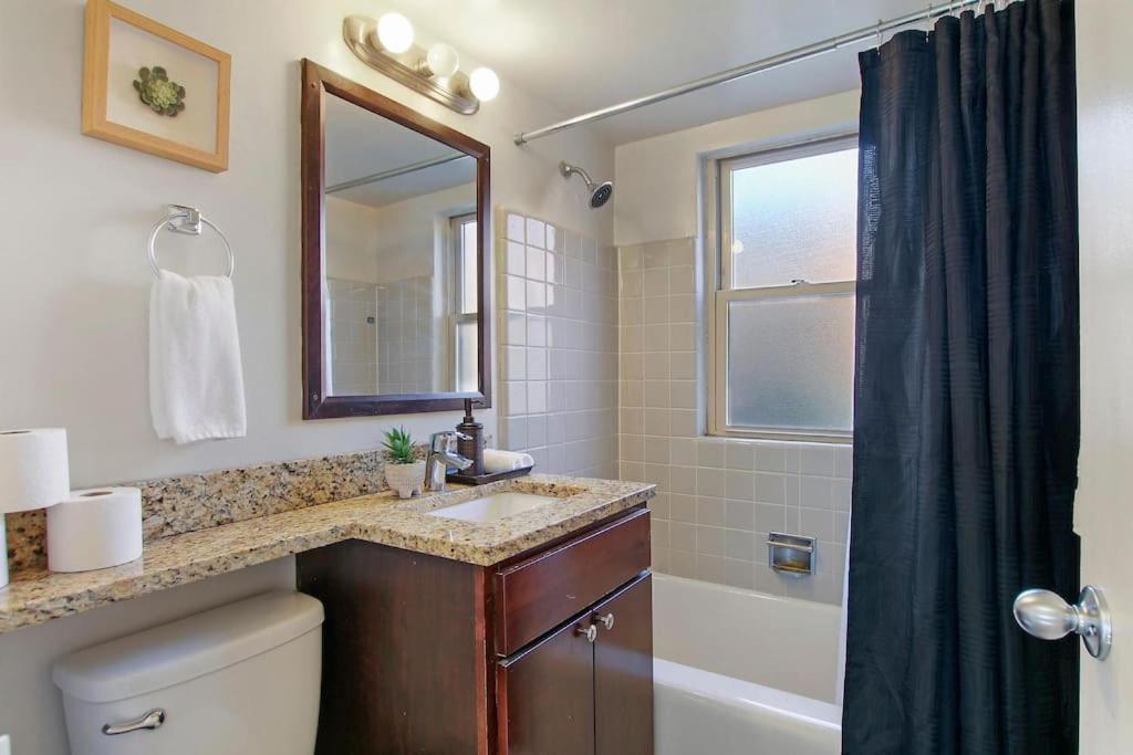 Roomy 1-bedroom In Bowmanville -foster 1e Apartment Chicago