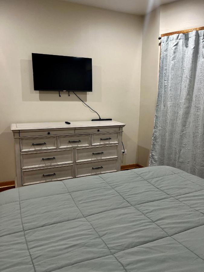 Apartment Relaxing Entire Roseland Neighborhood Unit *