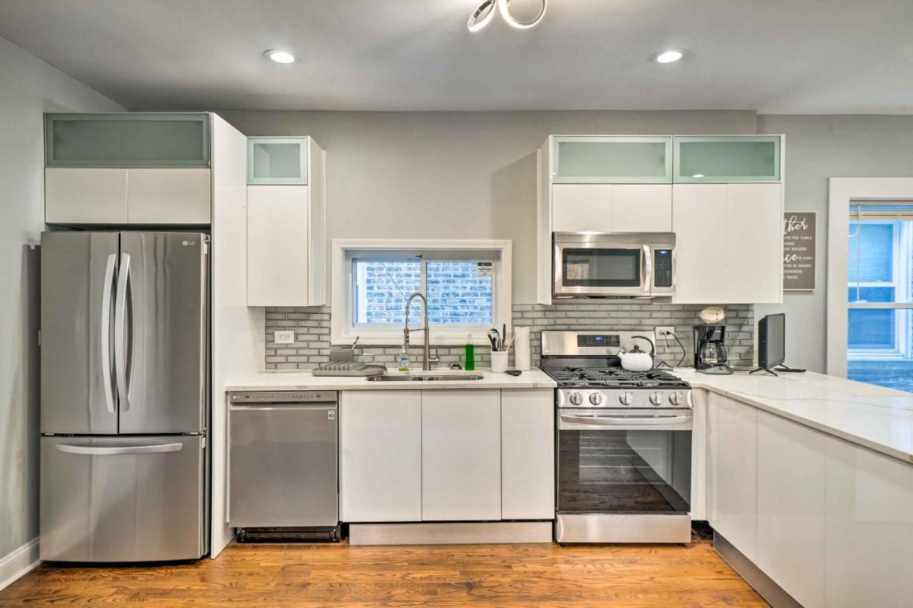 Remodeled Less Than 9 Mi To Downtown Chicago