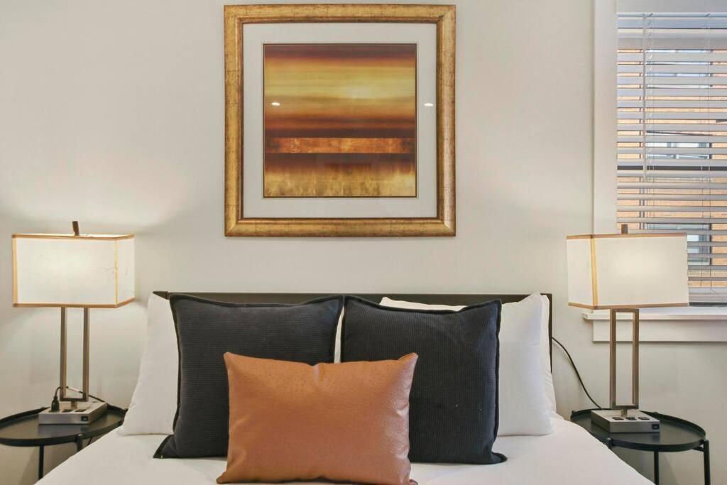 Vibrant 2br Close To And Park - Sheridan 1 * Chicago