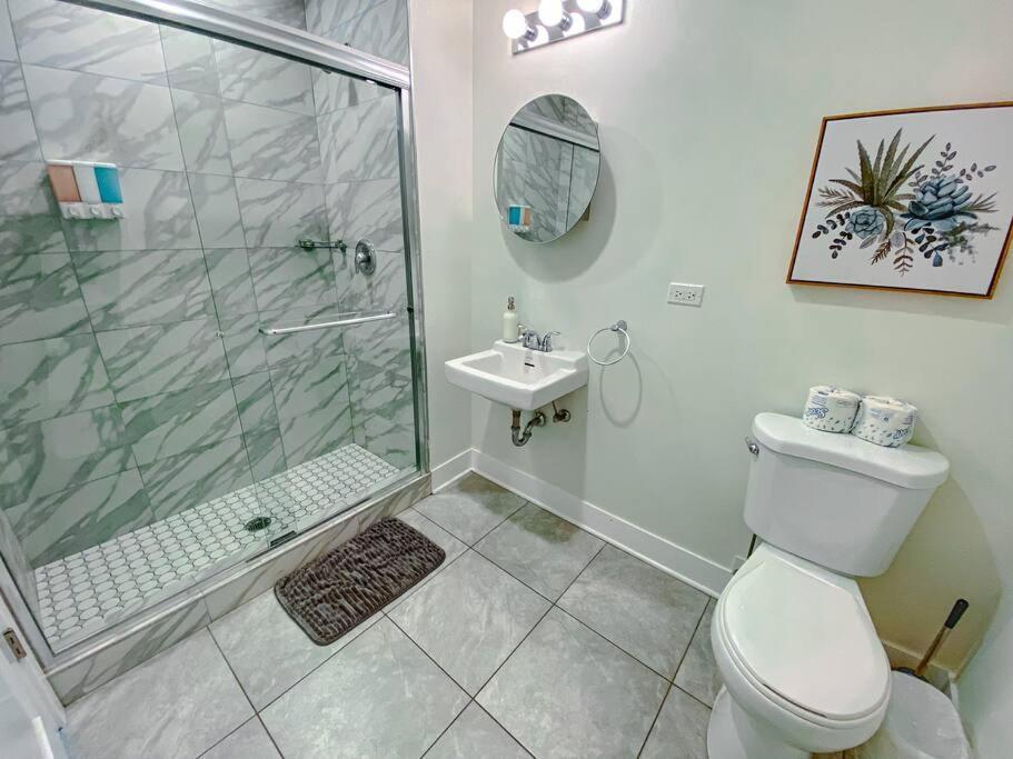 Apartment Chic & Central 3Br Oasis With Optional Parking Near Uic, Roosevelt Station & Chicago'S Top Attractions