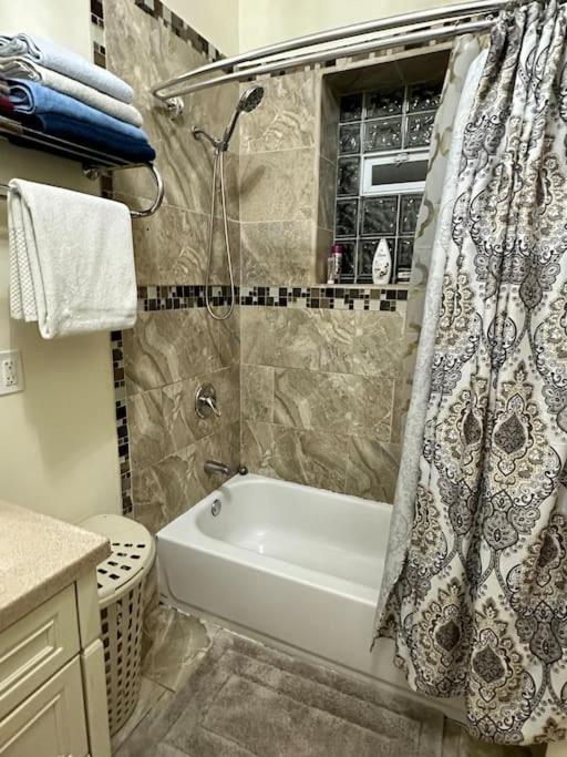 Beautiful Hyde Park Brownstone Apartamento