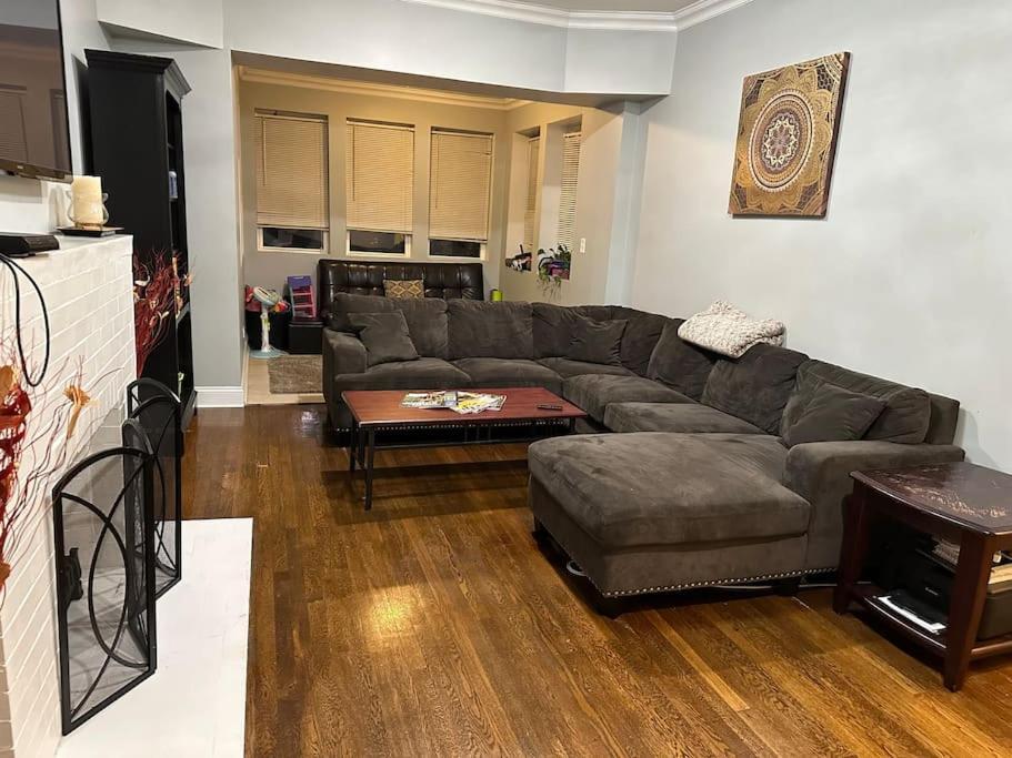 Beautiful Hyde Park Brownstone Apartamento *