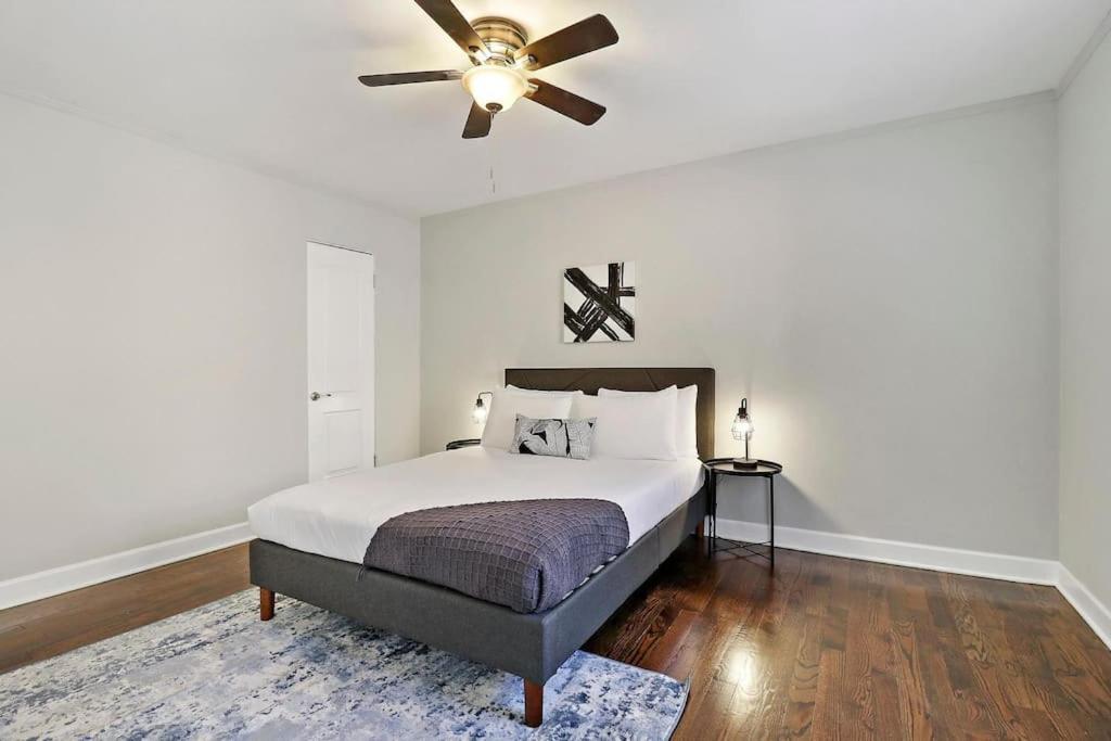 Cozy & Fully Furnished 2br Apt With Wi-fi - Sheridan S2 Apartment Chicago