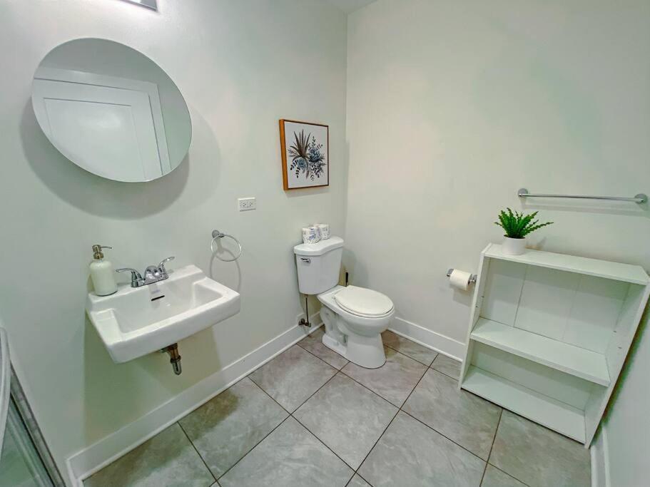 Chic & Central 3Br Oasis With Optional Parking Near Uic, Roosevelt Station & Chicago'S Top Attractions *