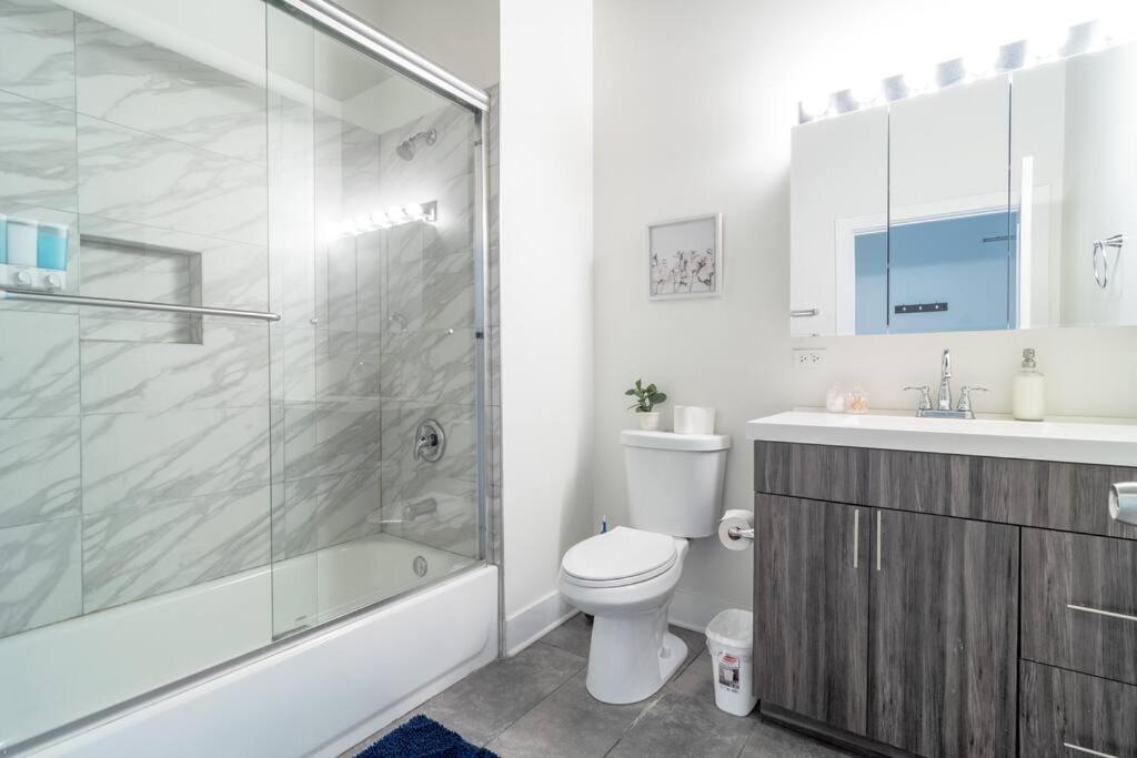 South Loop Chicago 2Br Retreat With Skyline View And Optional Parking For 8 Guests Near Mccormick Place And Soldier Field Apartment *