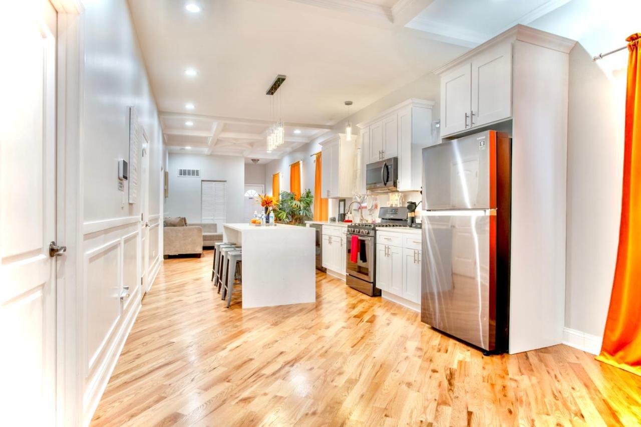Lux Apt In Bronzeville, Min From Downtown-rsv Now!