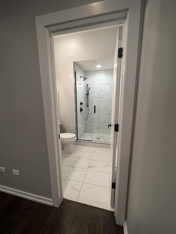 Apartment Brand New Close To Downtown *