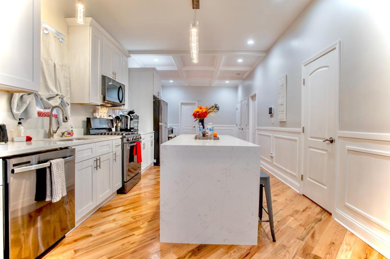 Lux Apt In Bronzeville, Min From Downtown-rsv Now!