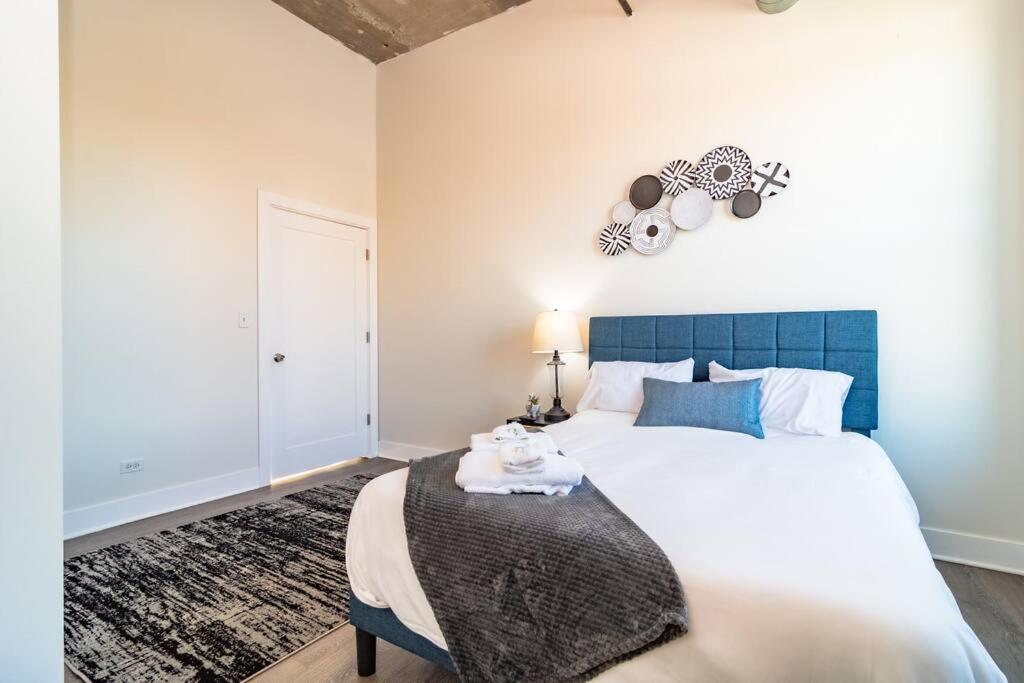Family Friendly Spacious 3Br Suite Sleeps Up To 10 Guests With Optional Parking And Gym Access Near Mccormick Place And Soldier Field Chicago