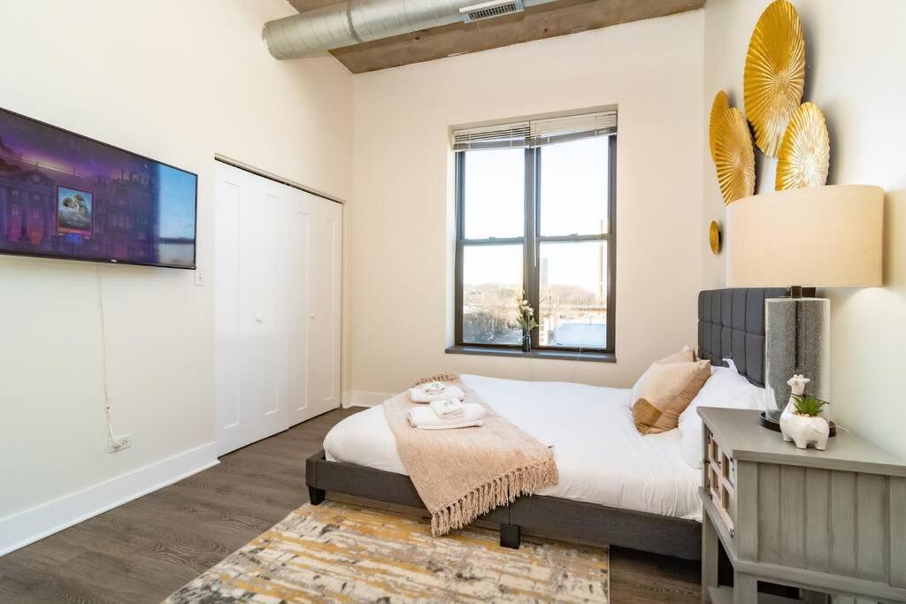Family Friendly Spacious 3Br Suite Sleeps Up To 10 Guests With Optional Parking And Gym Access Near Mccormick Place And Soldier Field Apartment *