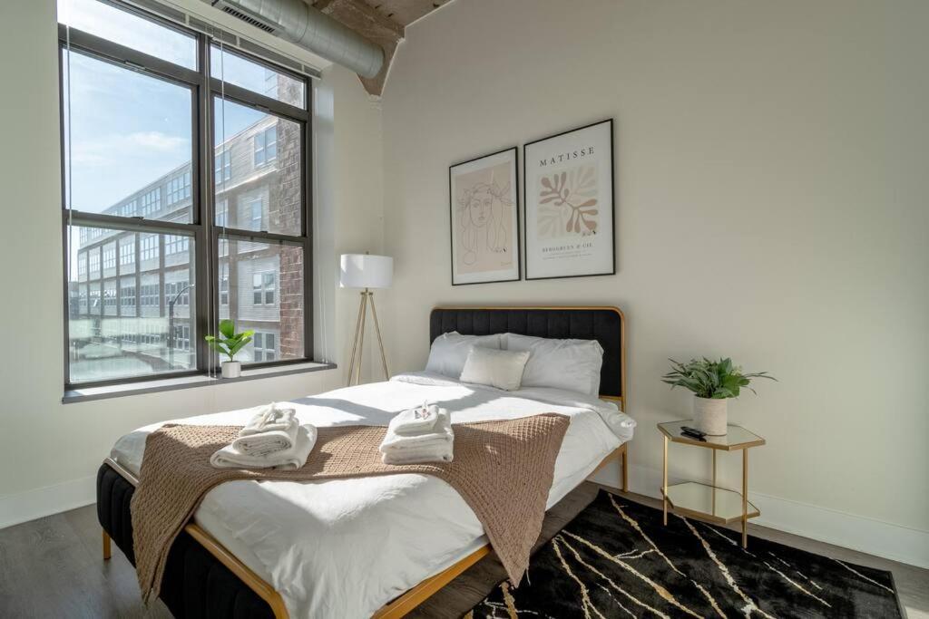 Apartment Mccormick Place Amazing 2Br Suite With City View And Optional Parking For Up To 8 Guests Near Soldier Field And Lakefront Trail Chicago