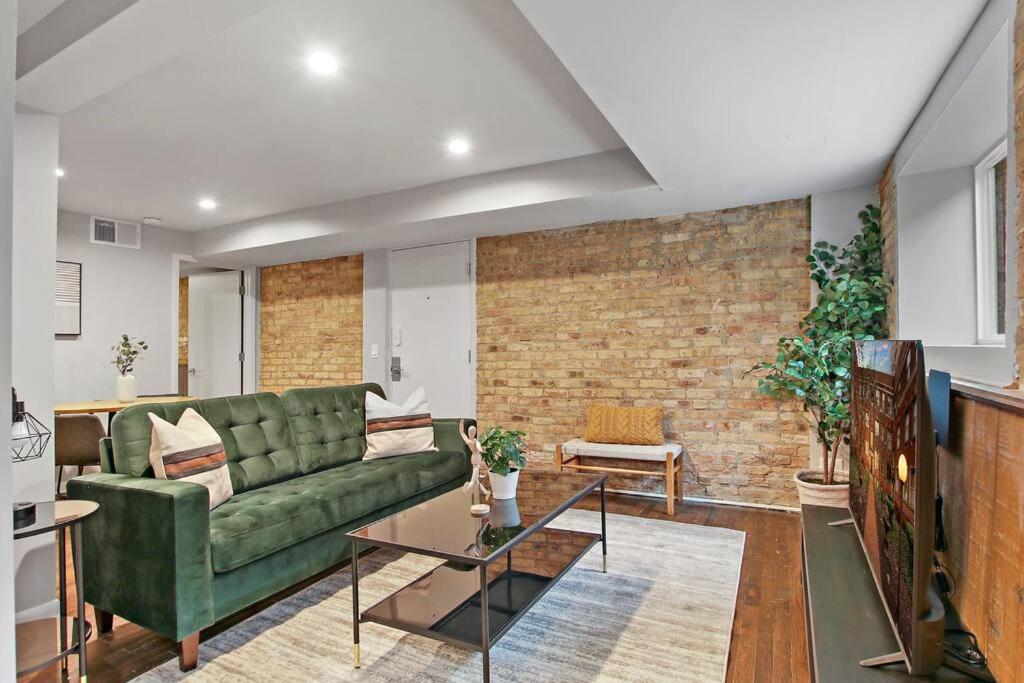 Stylish & Blissful 2br In - Barry 837-gb Appartement Chicago