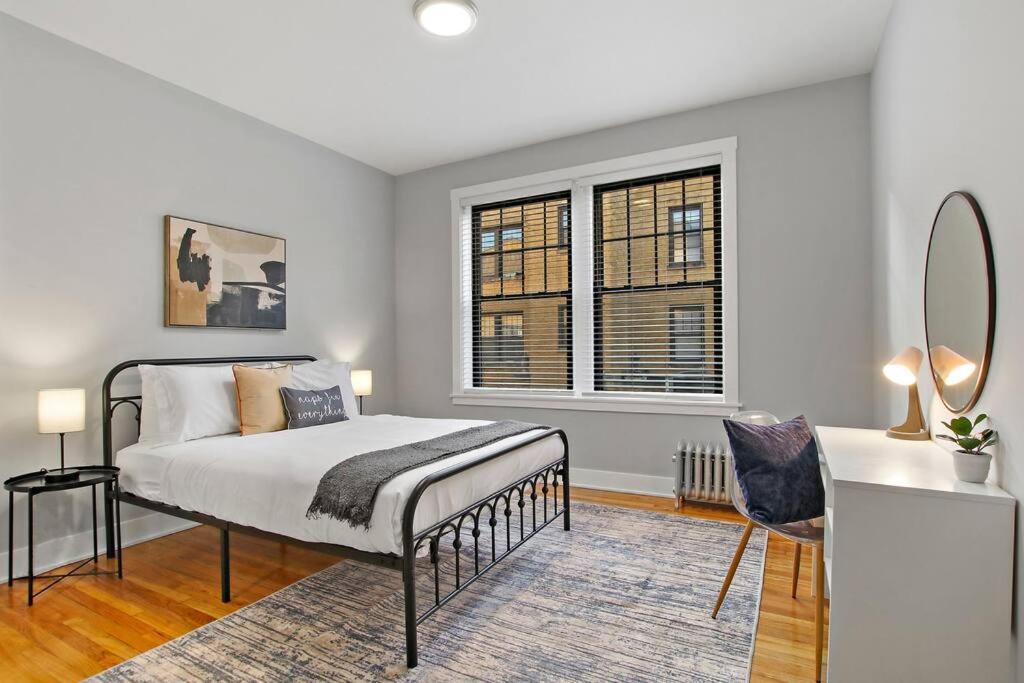 Apartment 3br Beautifully Designed Close To Shops - Belmont A3 *