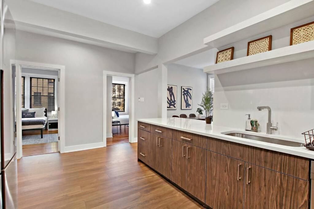 Apartment 3br Beautifully Designed Close To Shops - Belmont A3 Chicago
