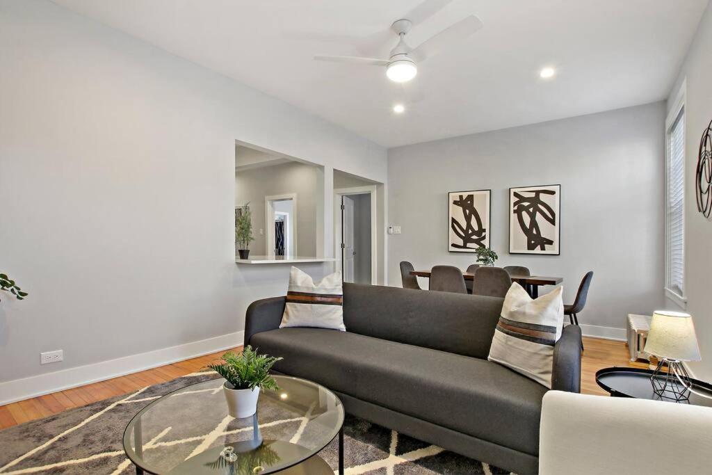 3br Beautifully Designed Close To Shops - Belmont A3