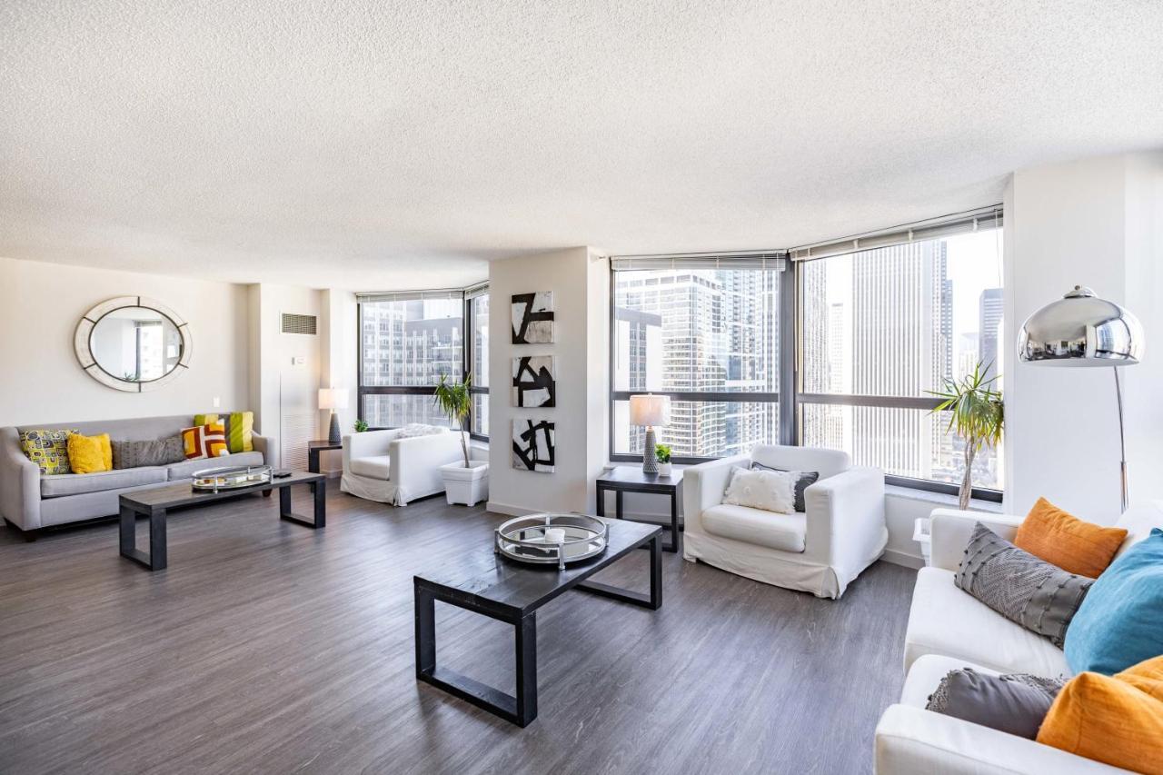 Apartment 3br Exquisite View Loft W/ Parking In Building