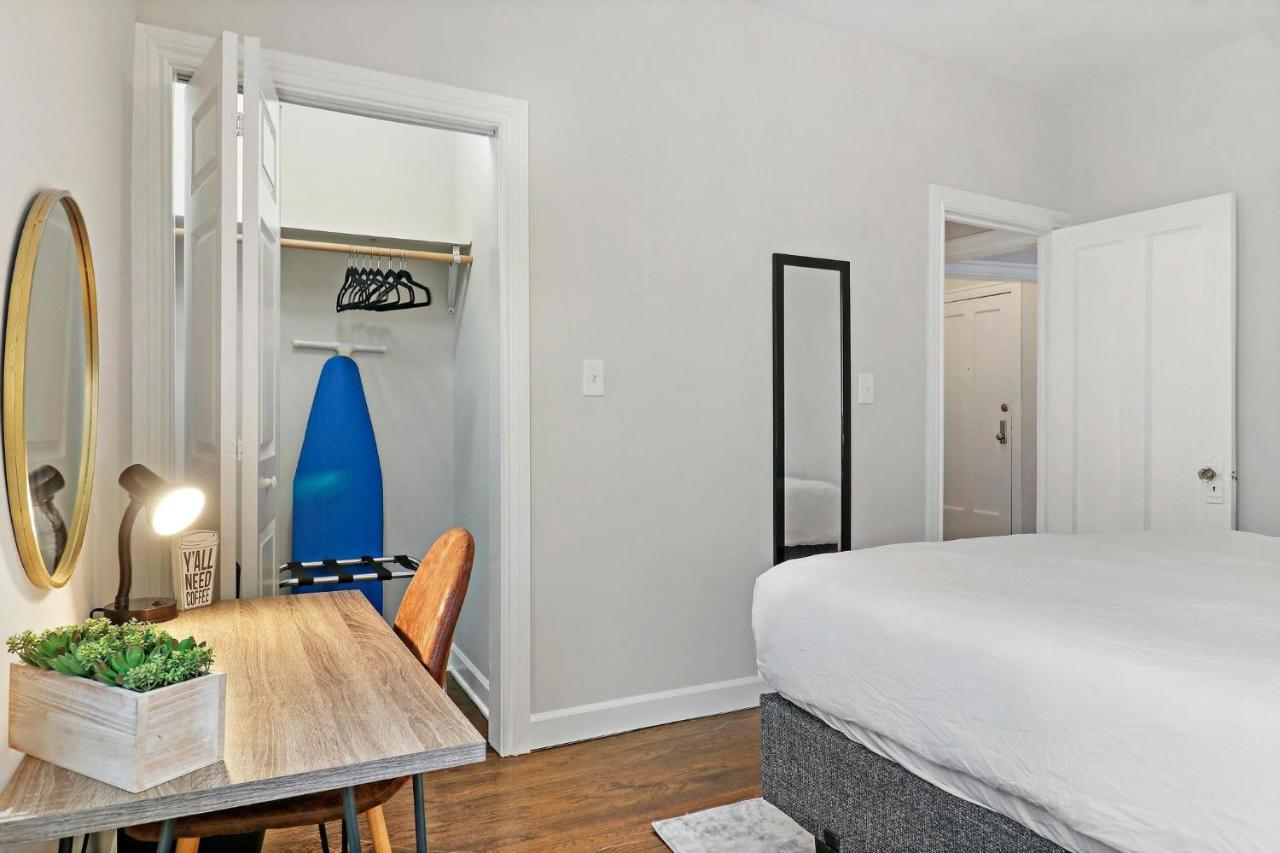 2br Lively & Chic Close To Shops - Touhy 3s * Chicago