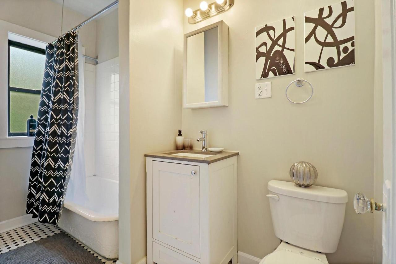 2br Lively & Chic Close To Shops - Touhy 3s Apartment Chicago
