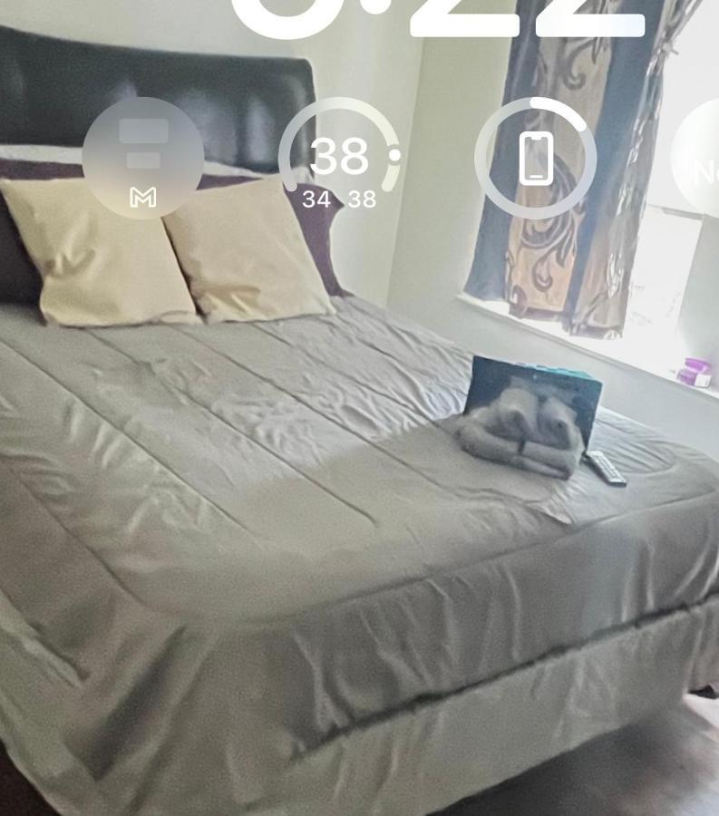 Clean, Spacious, Inexpensive Queen Br