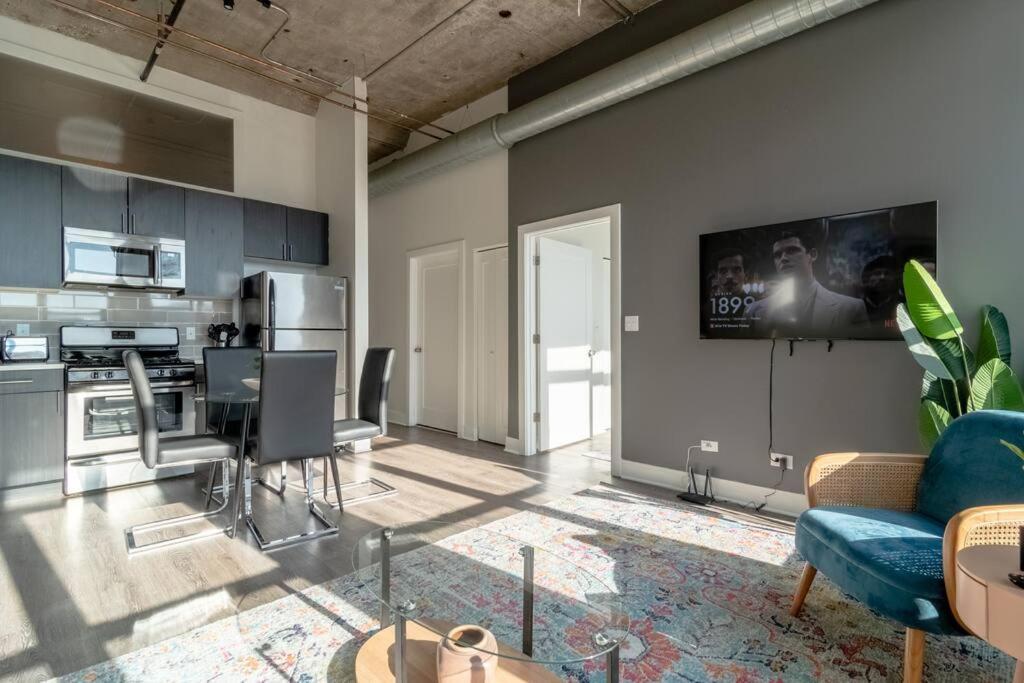 Mccormick Place Beautiful 2br With Optional Parking Sleeps Up To 8 Near Soldier Field, Grant Park And Lakefront Trail Appartement *