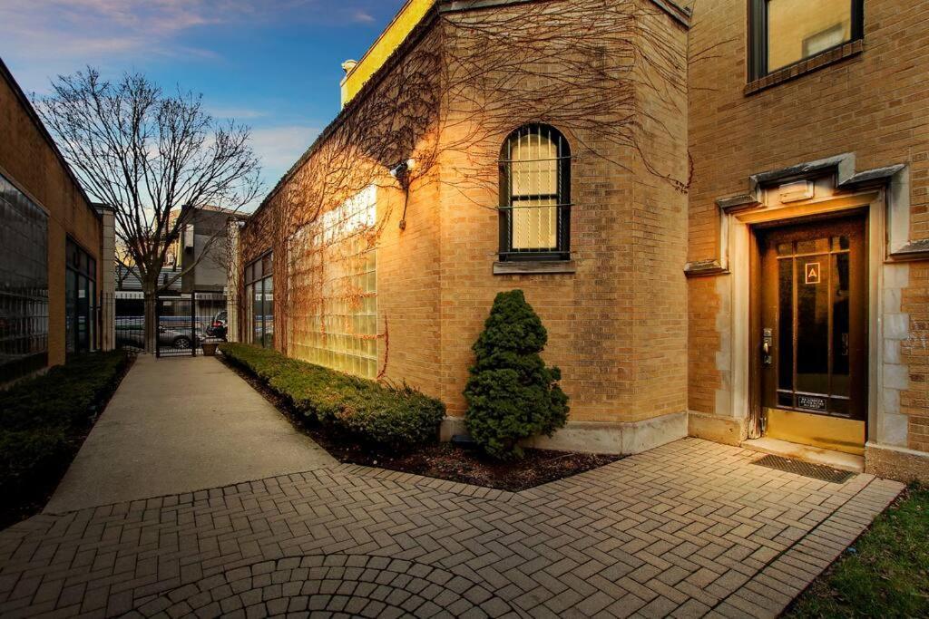 3br Beautifully Designed Close To Shops - Belmont A3 Chicago