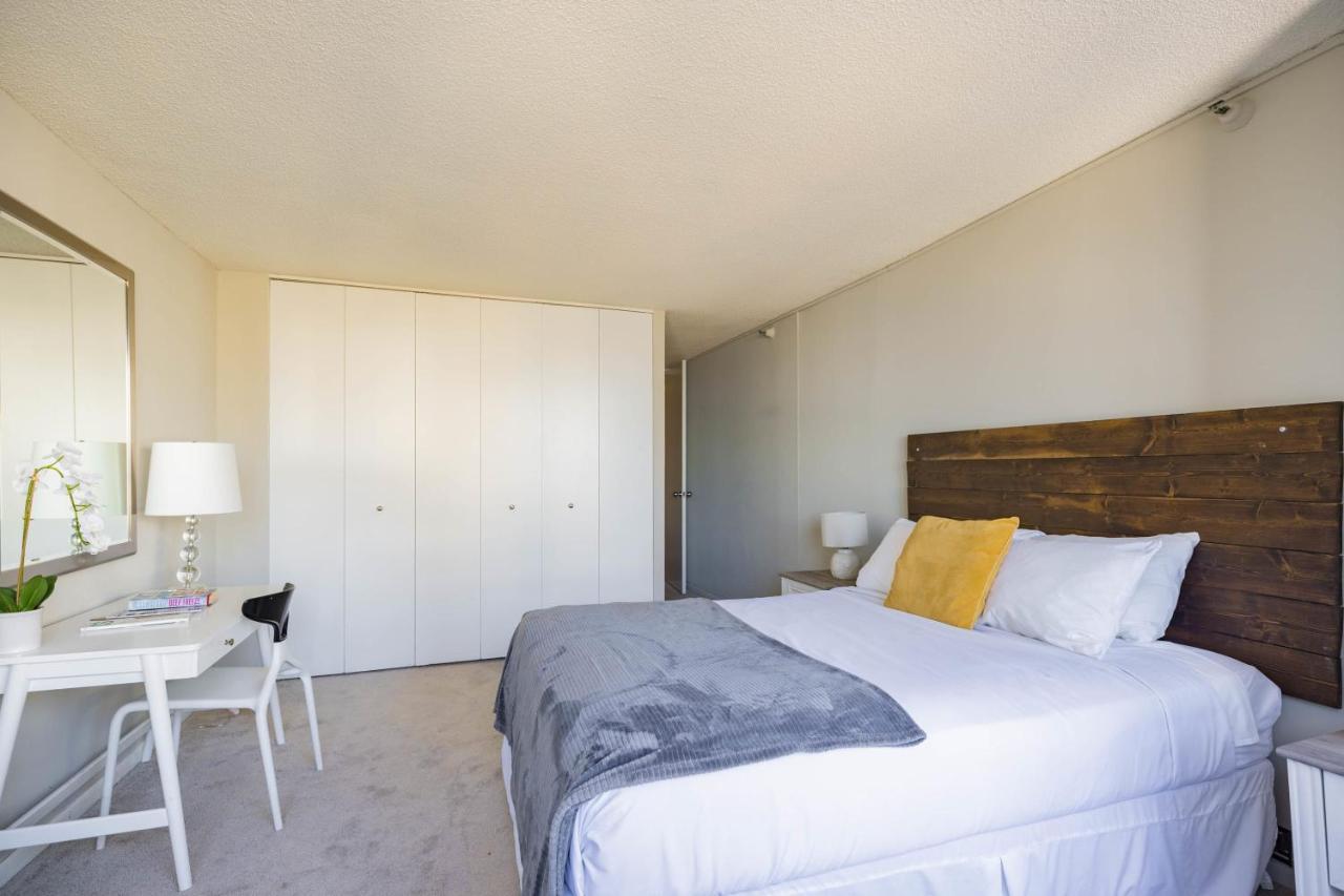 3br Stunning Spacious Sky Loft Indoor Pool, Parking & Incredible Views Apartamento Chicago