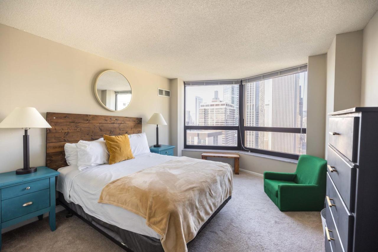 3br Stunning Spacious Sky Loft Indoor Pool, Parking & Incredible Views Apartamento *