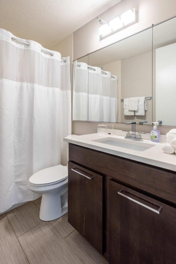 3br Stunning Spacious Sky Loft Indoor Pool, Parking & Incredible Views Apartamento *