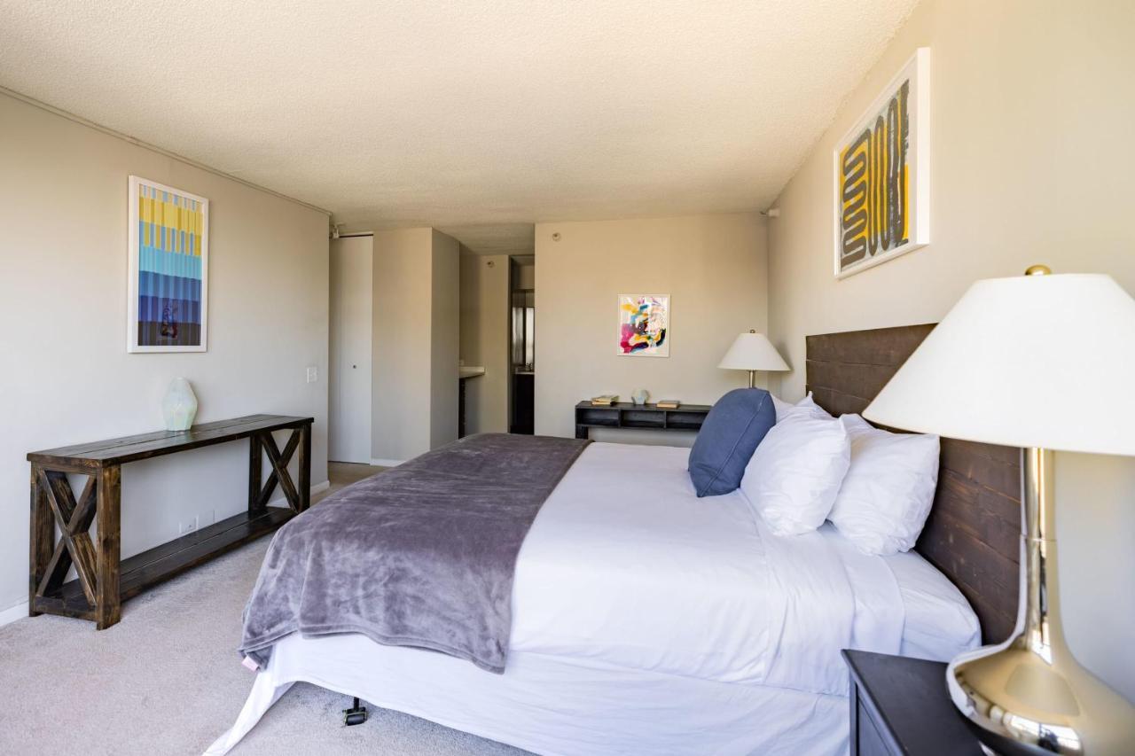Apartamento 3br Stunning Spacious Sky Loft Indoor Pool, Parking & Incredible Views