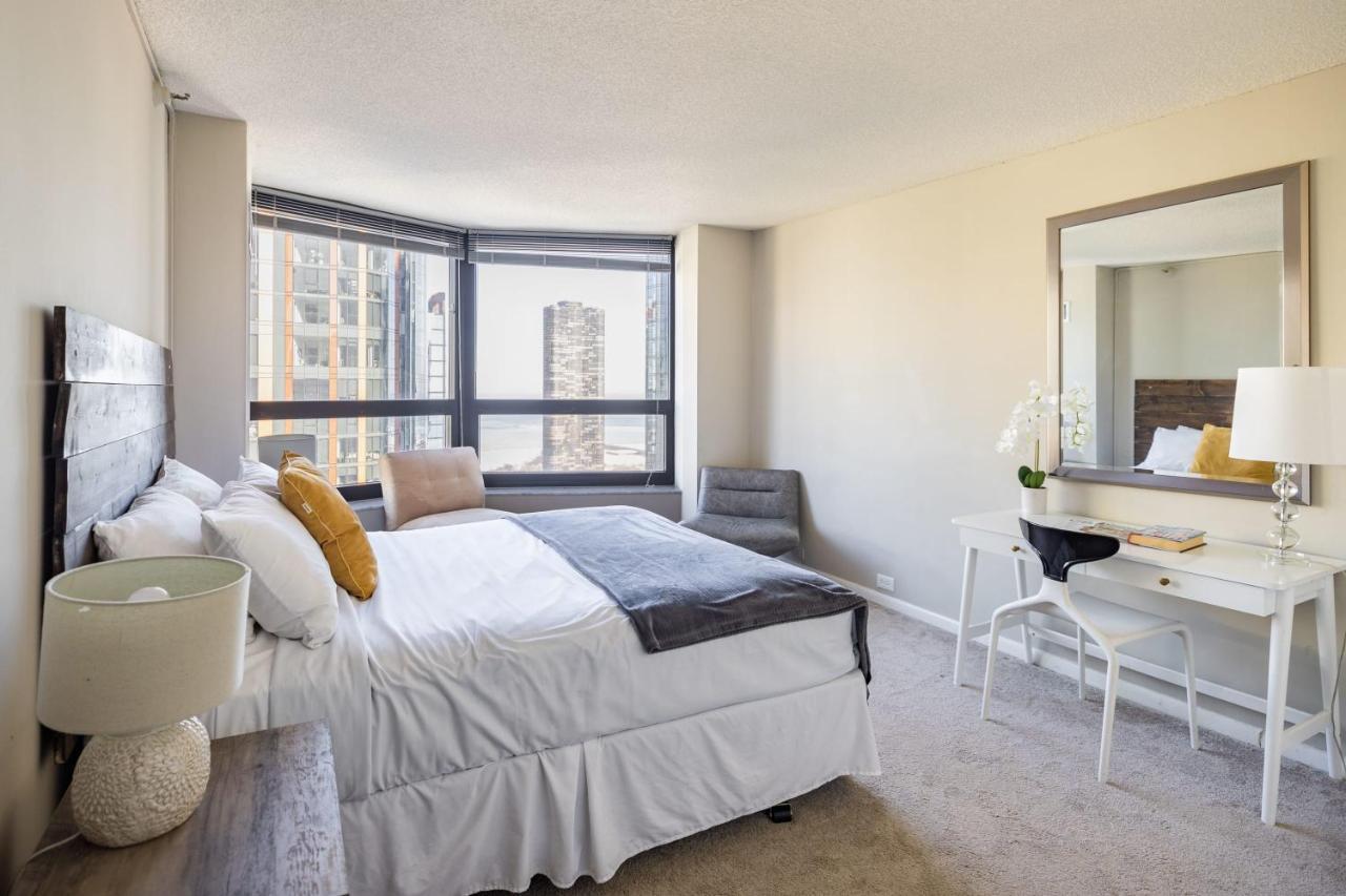 Apartamento 3br Stunning Spacious Sky Loft Indoor Pool, Parking & Incredible Views