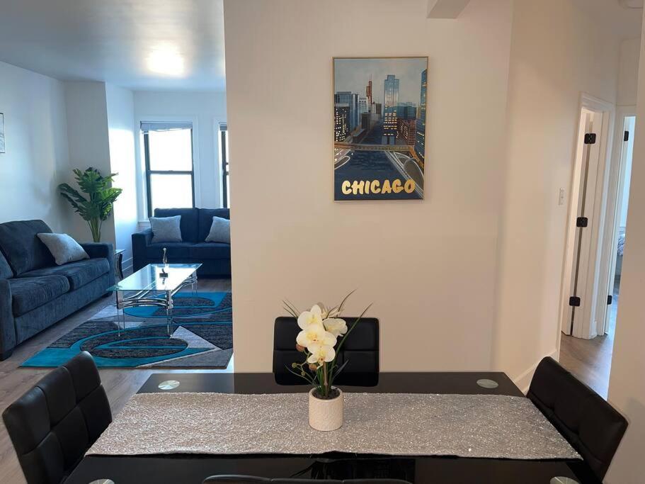 Luxury 3 Bedroom With Fireplace & Lake View!