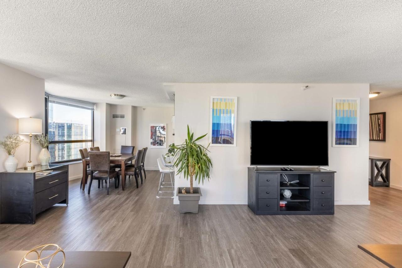 3br Premium Executive Penthouse W/ Pool & Parking