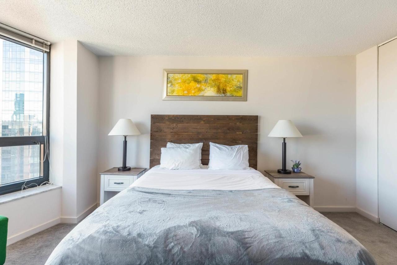 3br Premium Executive Penthouse W/ Pool & Parking Apartamento Chicago