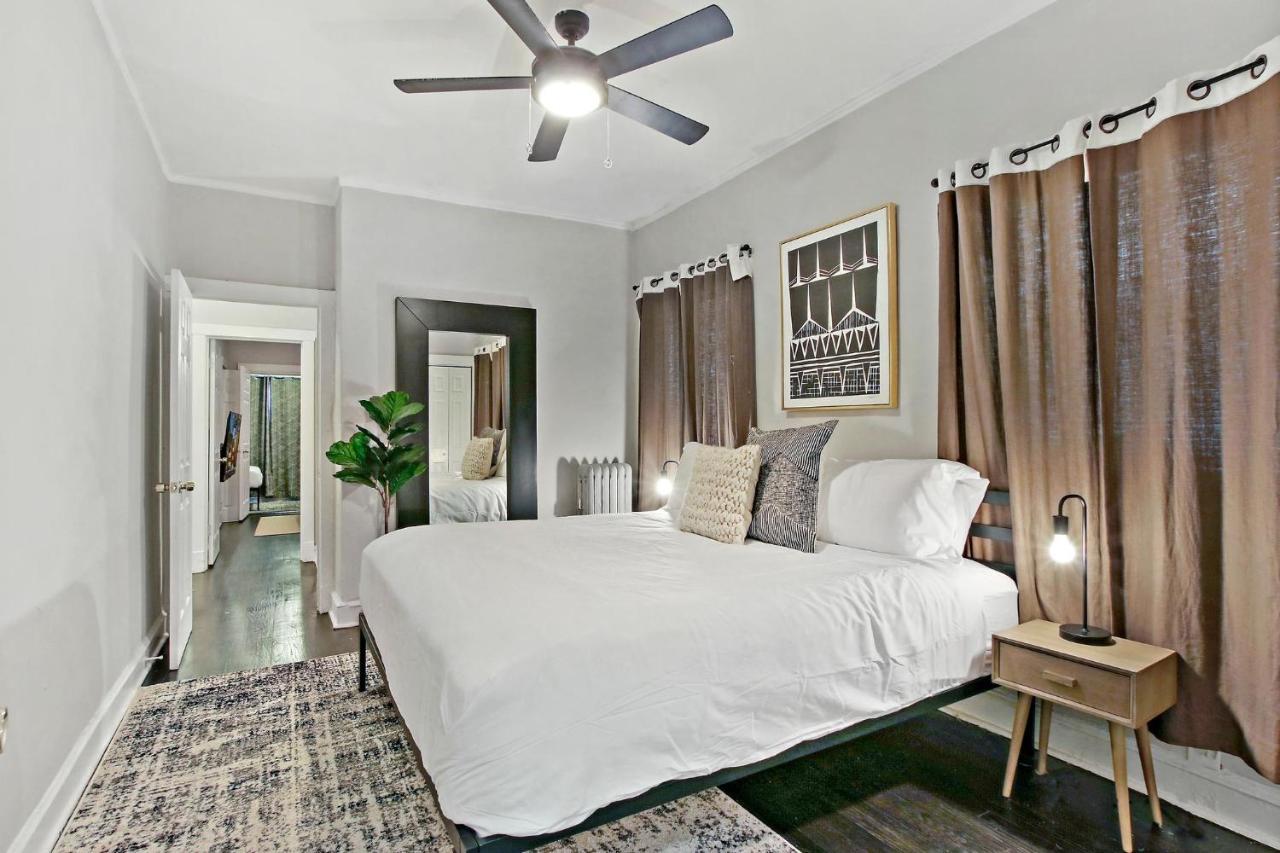 Apartment 2br Comfy & Artistic Outfitted For Comfort - Francisco 1 Chicago