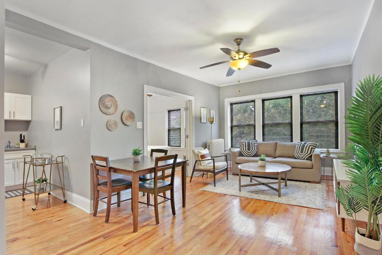 3br Sparkling Elegant Apt With Kitchen Near Boystown - Cornelia 3n *