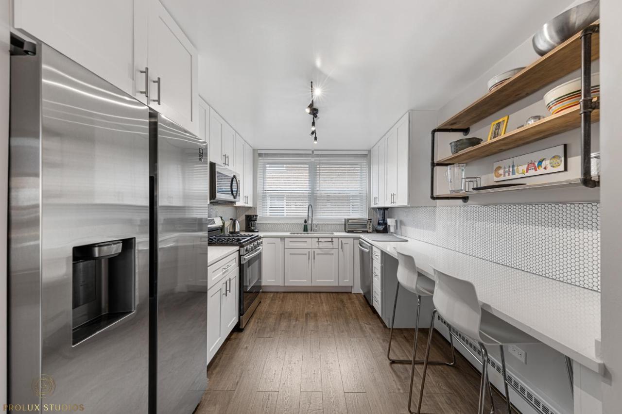 Casa de Férias Northside Famlynest Lincoln Sq 4br 2ba 2p Rare Find