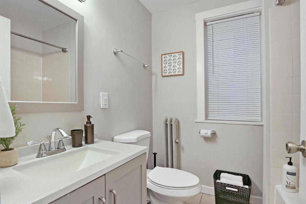 2br Comfy & Artistic Outfitted For Comfort - Francisco 1