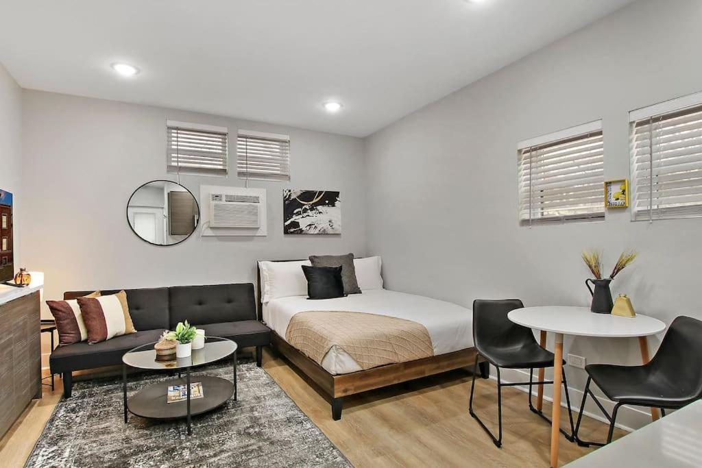Comfortable & Furnished With Wi-fi - Magnolia Ch * Chicago
