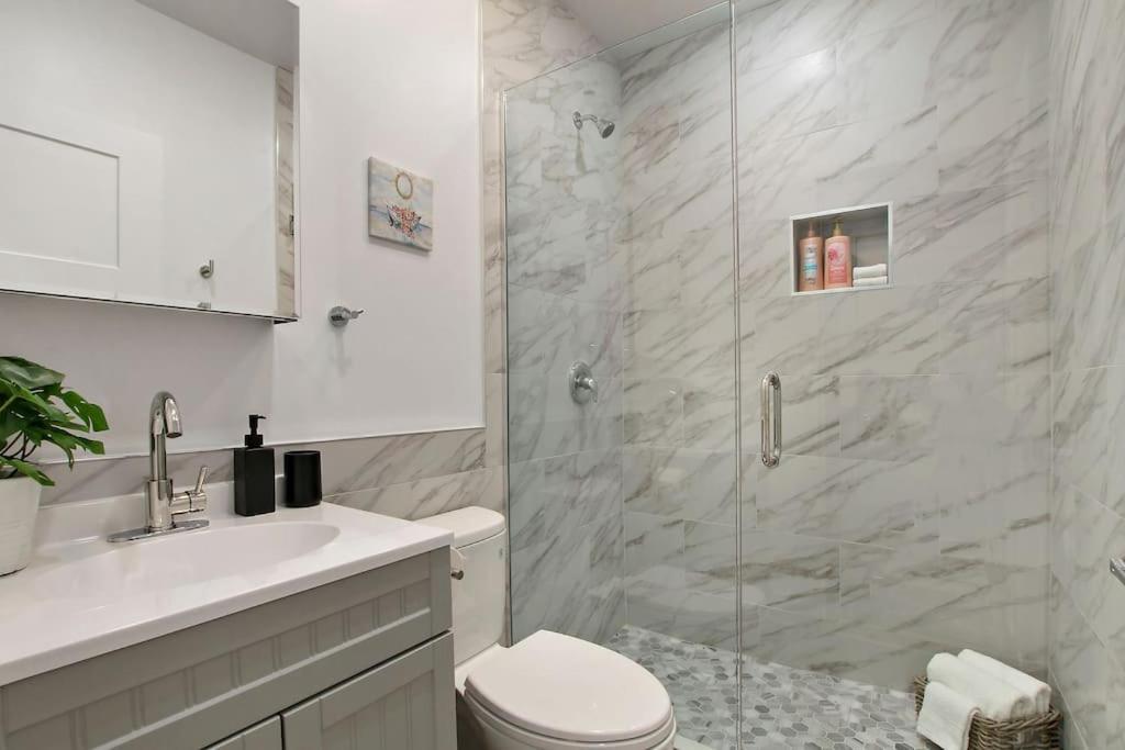 Comfortable & Furnished With Wi-fi - Magnolia Ch Apartment Chicago