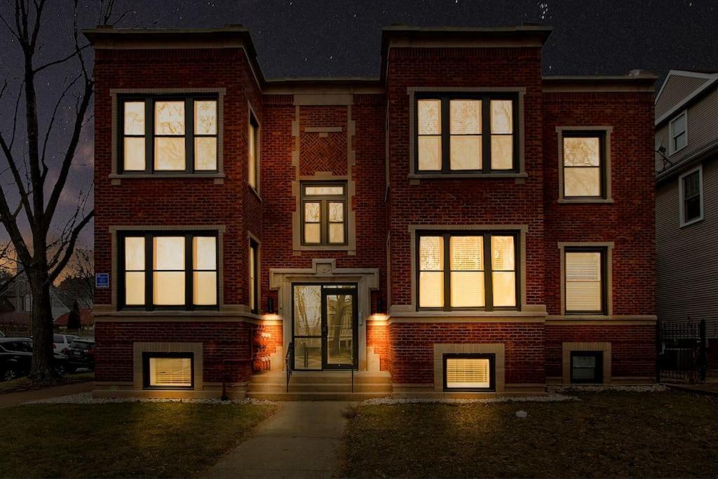 Comfortable & Furnished With Wi-fi - Magnolia Ch Apartment Chicago