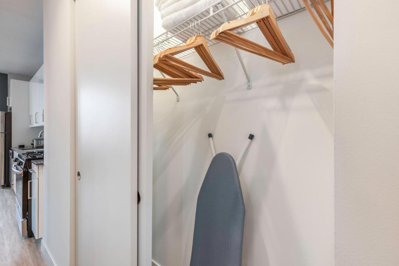 Loop 1br Wgym Roofdeck Wd Nr W Loop The L Chi-200