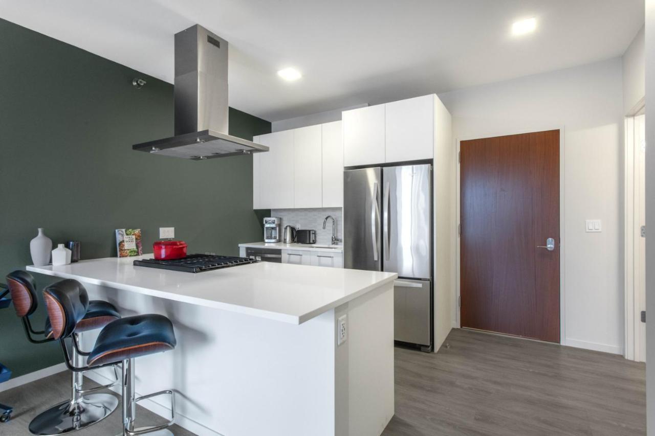 River N 1br W Gym Wd Nr Mag Mile By Bluegound Chi-127