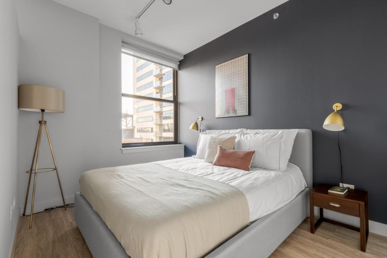 Loop 1br W Gym Roofdeck Wd Nr W Loop The Chi-210