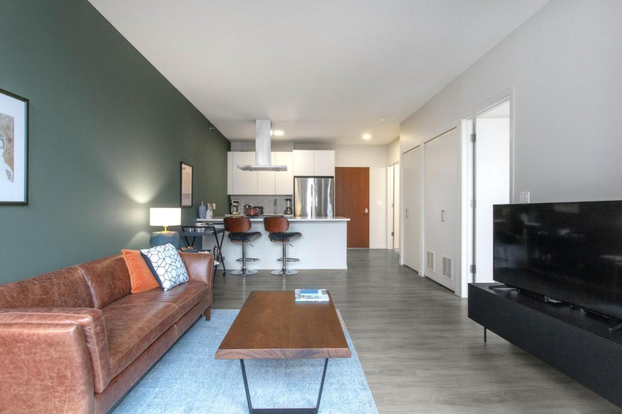 River N 1br W Gym Wd Nr Mag Mile By Bluegound Chi-127 Apartment *