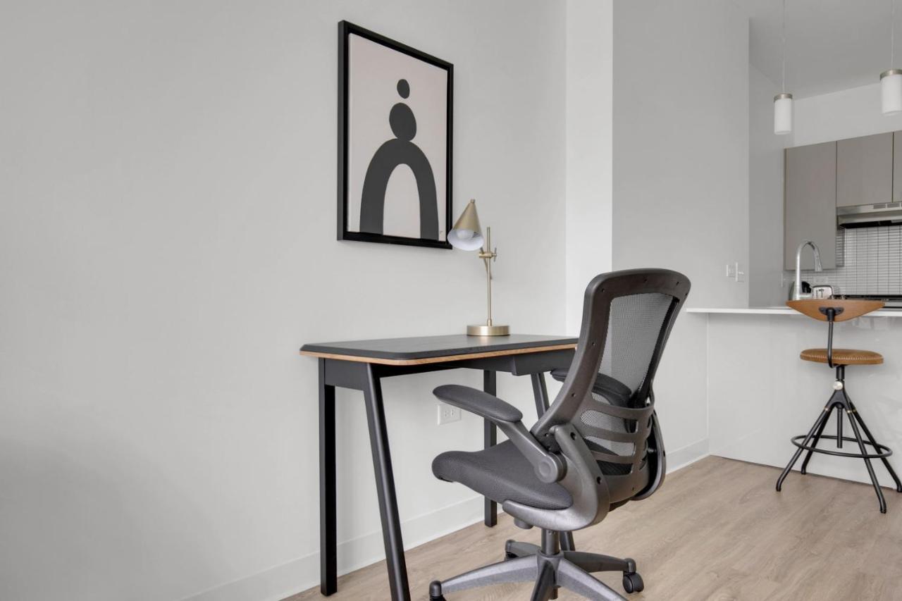 W Loop 1br W Gym Pool In Heart Of Greektown Chi-535 * Chicago