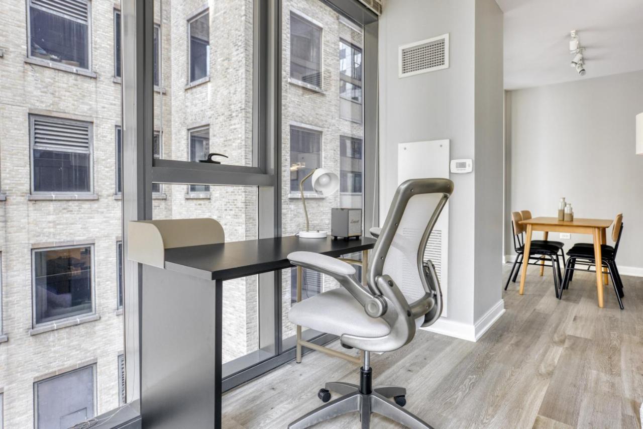 Loop 1br W Gym Pool Lounge 1 Block From L Chi-671