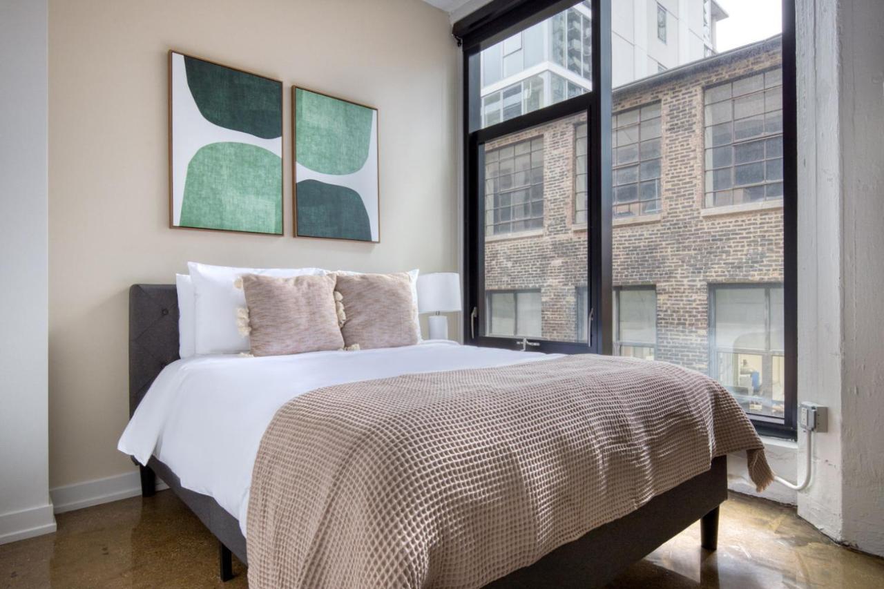 Appartement River North 1br W Gym Lounge Roof Nr Riverwalk Chi-897 Chicago