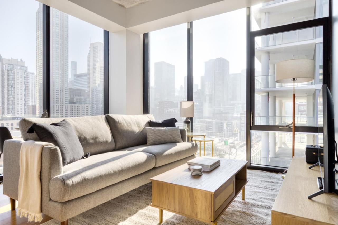 Apartment River North 1br W Gym Lounge Roof Nr Riverwalk Chi-901 Chicago